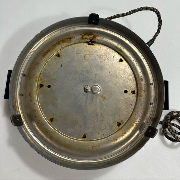 Vintage GENERAL ELECTRIC Waffle Maker 119YI97 Art Deco Made In USA Tested - Picture 6 of 15